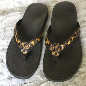 VIONIC flip flop thong sandal animal